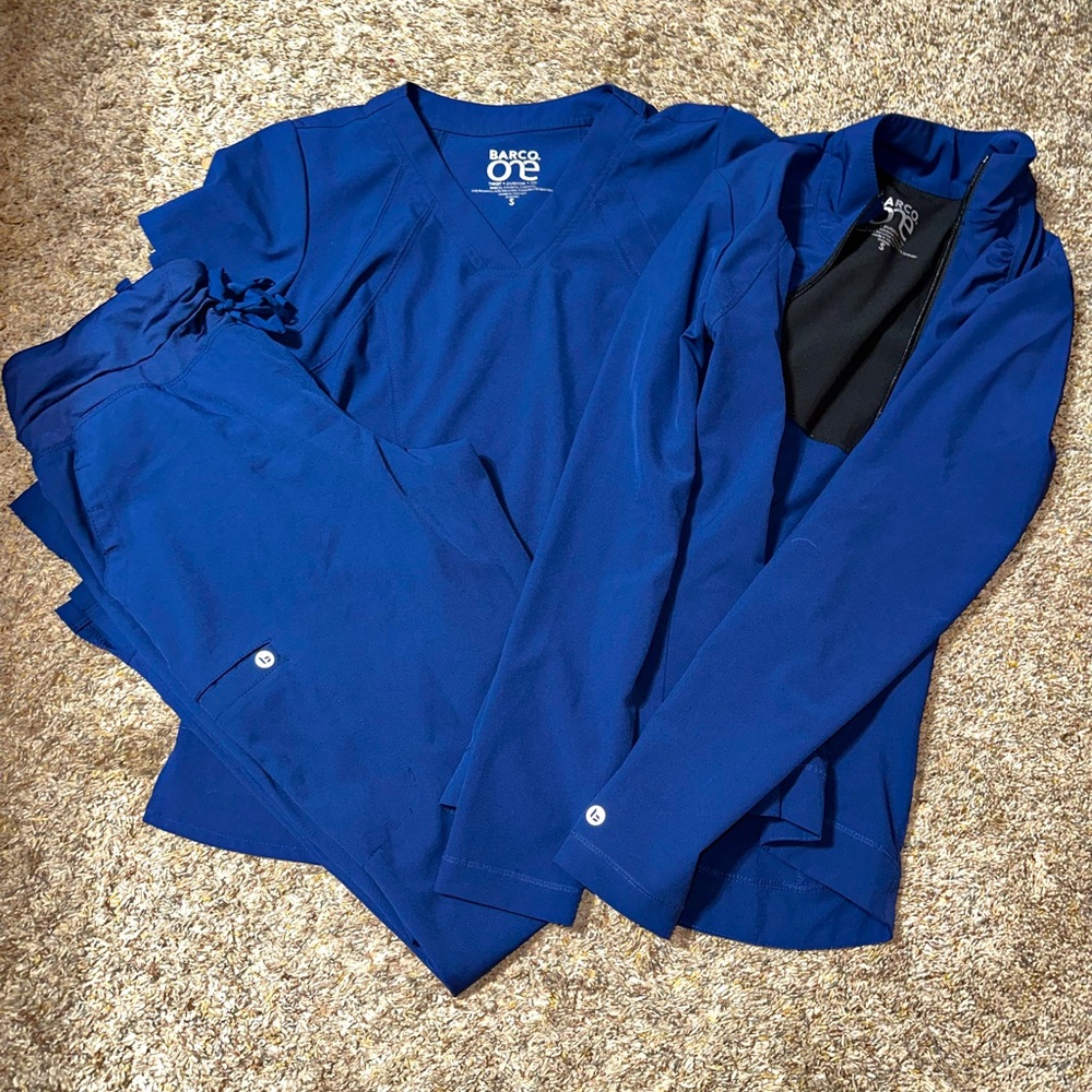 BarcoOne | Navy Blue | S